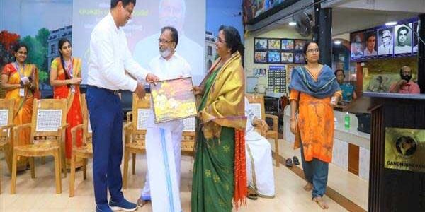 NCDC honours Gandhi Bhavan Secretary Dr. Punalur Somarajan